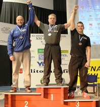 Toni, avoinluokka/74kg palkintopallilla 2015 SM-klassinen voimanosto, Ylitornio    