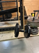 Kumin vastuksen arviointi käsipainolla. Kuvan paino 9kg