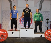 Tonille avoimen SM-hopeaa tuloksella 610kg, kulta 612,5kg, pronssi 585kg, SM-2014 