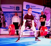 Toni 74kg, SM-2018 285kg maastanosto.